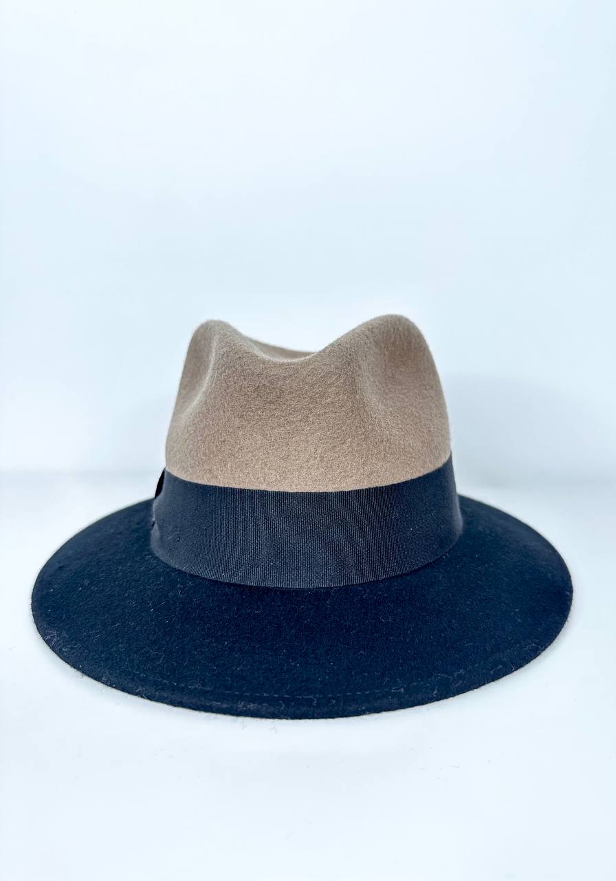 Cappello in feltro Alessandra Cruciani