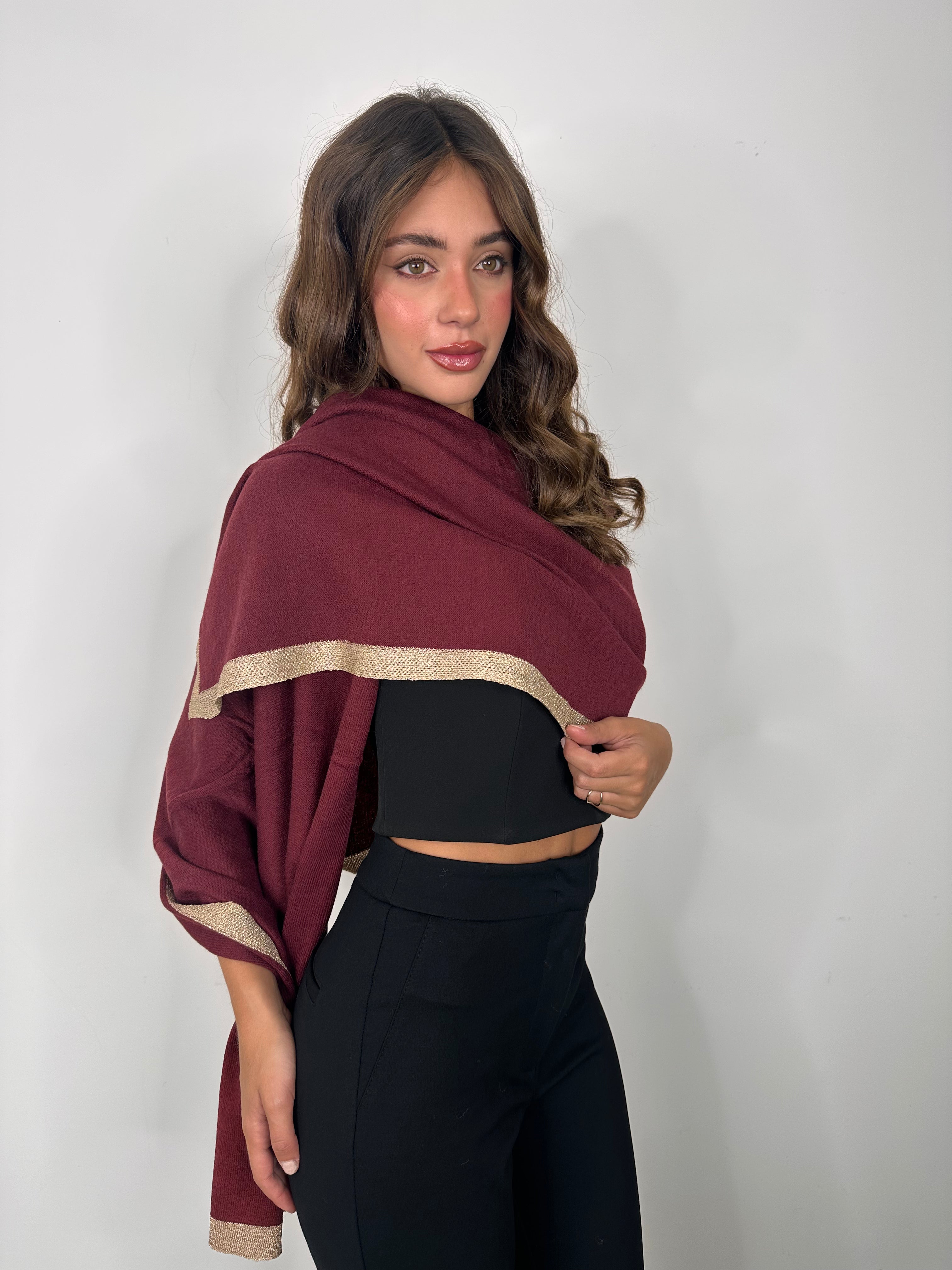 Stola Madame
