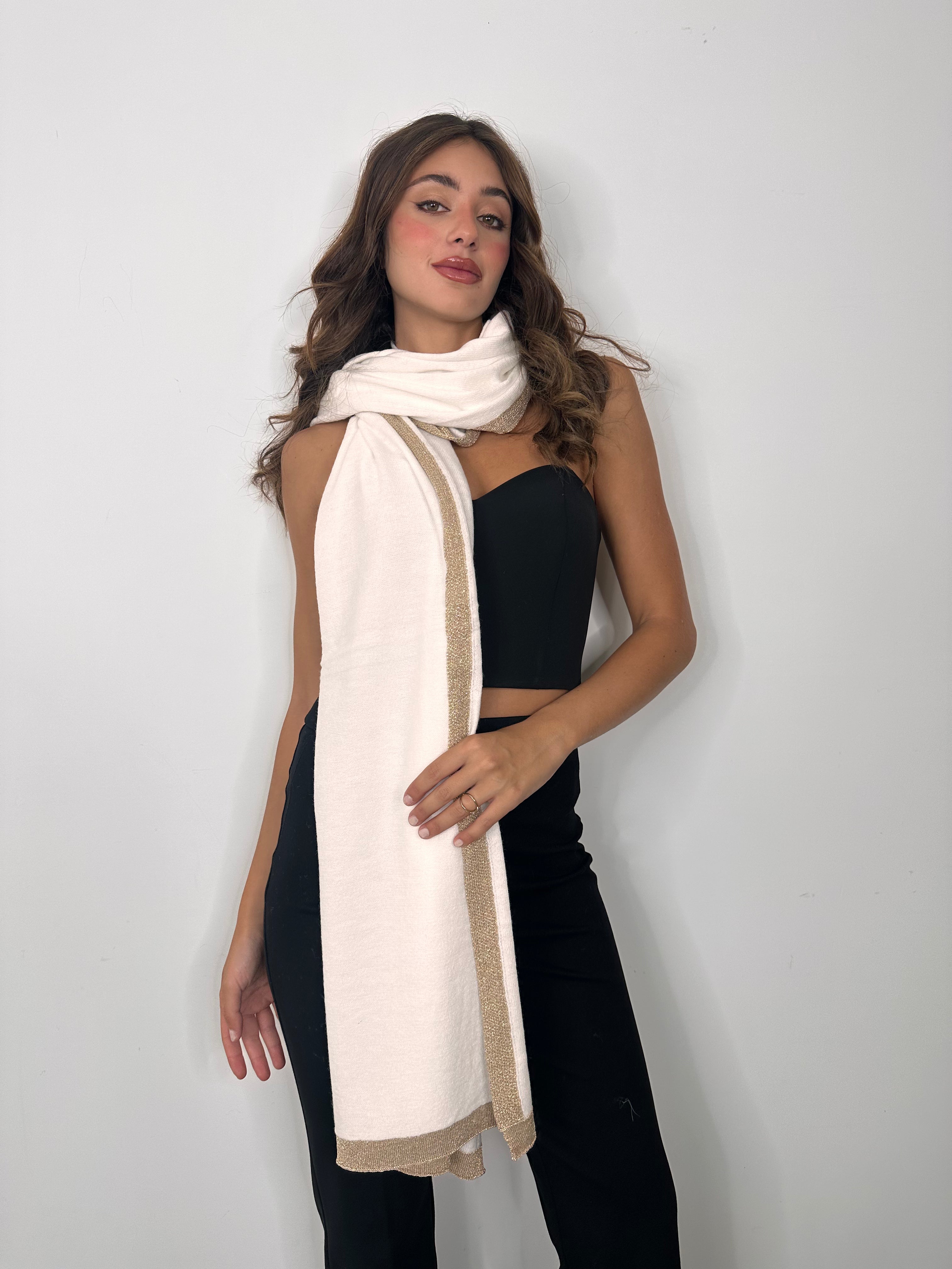 Stola Madame