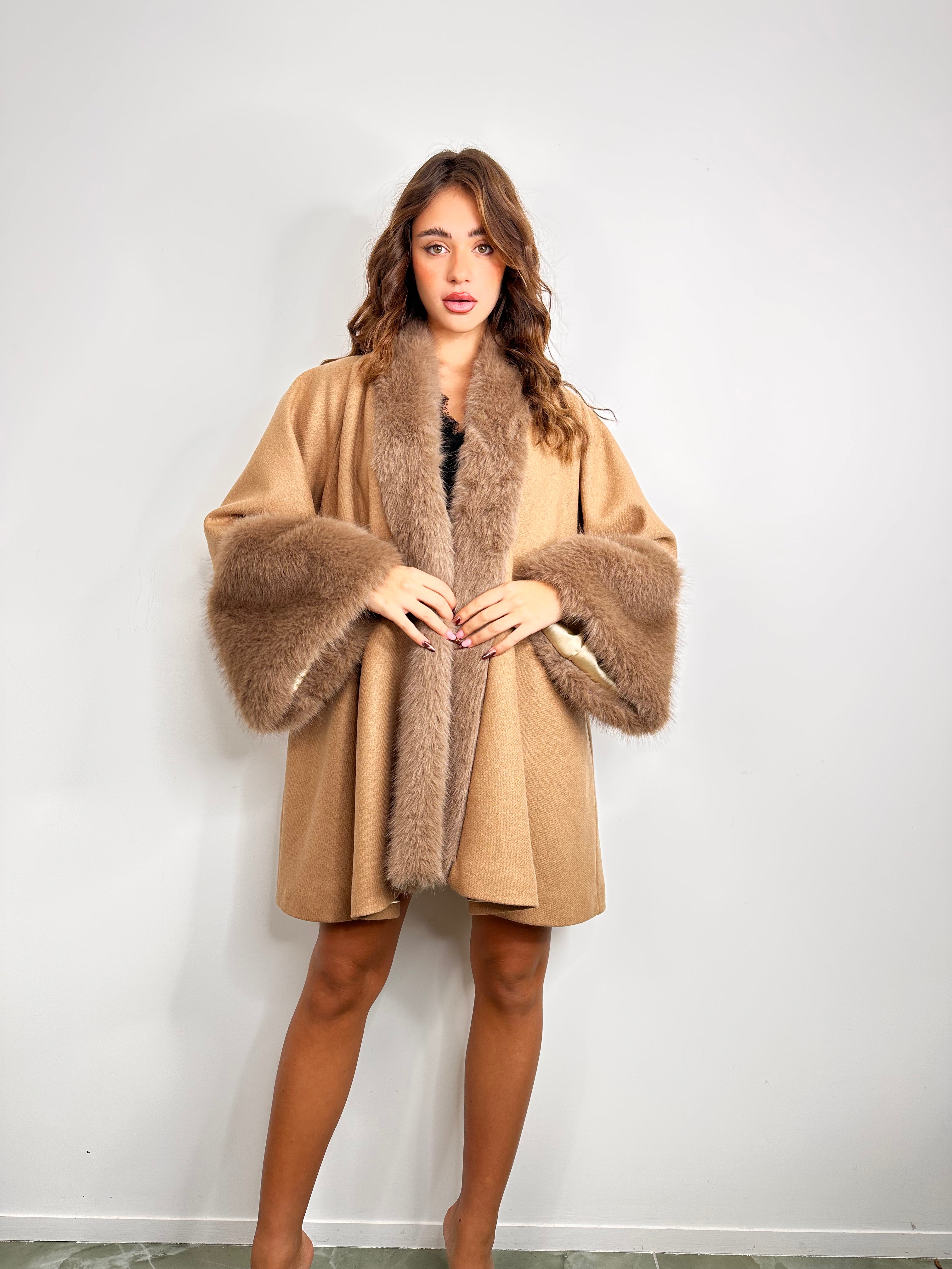 Mantella Desy in ecopelliccia