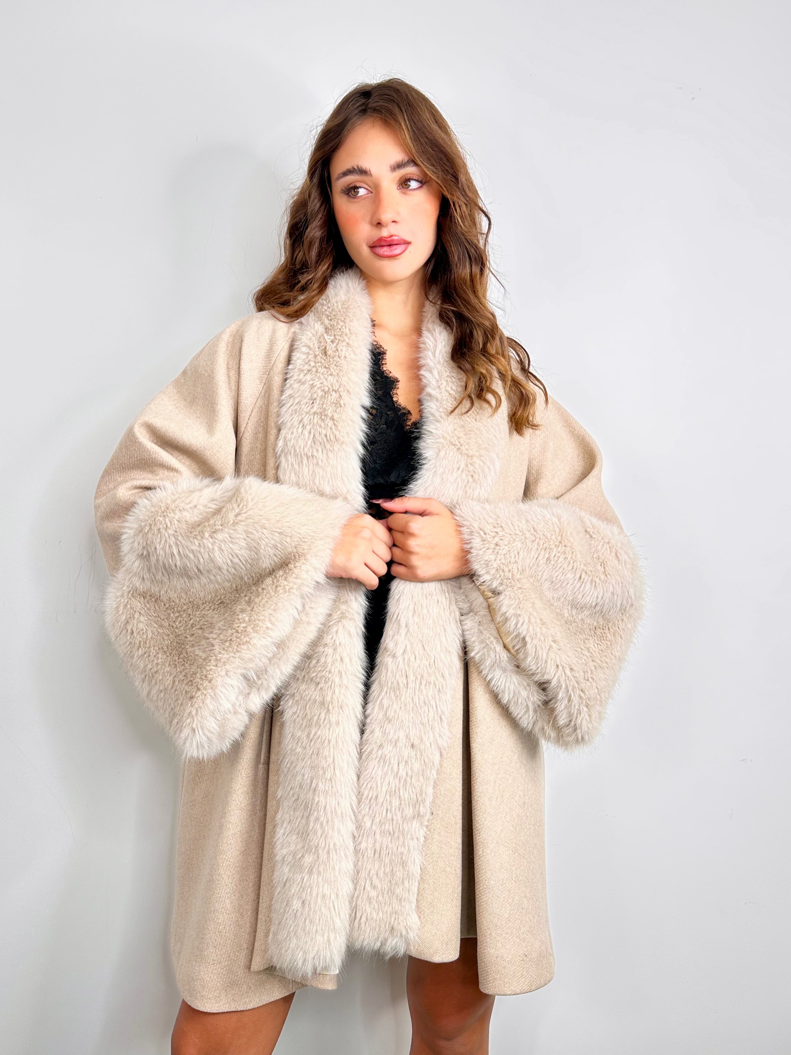 Mantella Desy in ecopelliccia