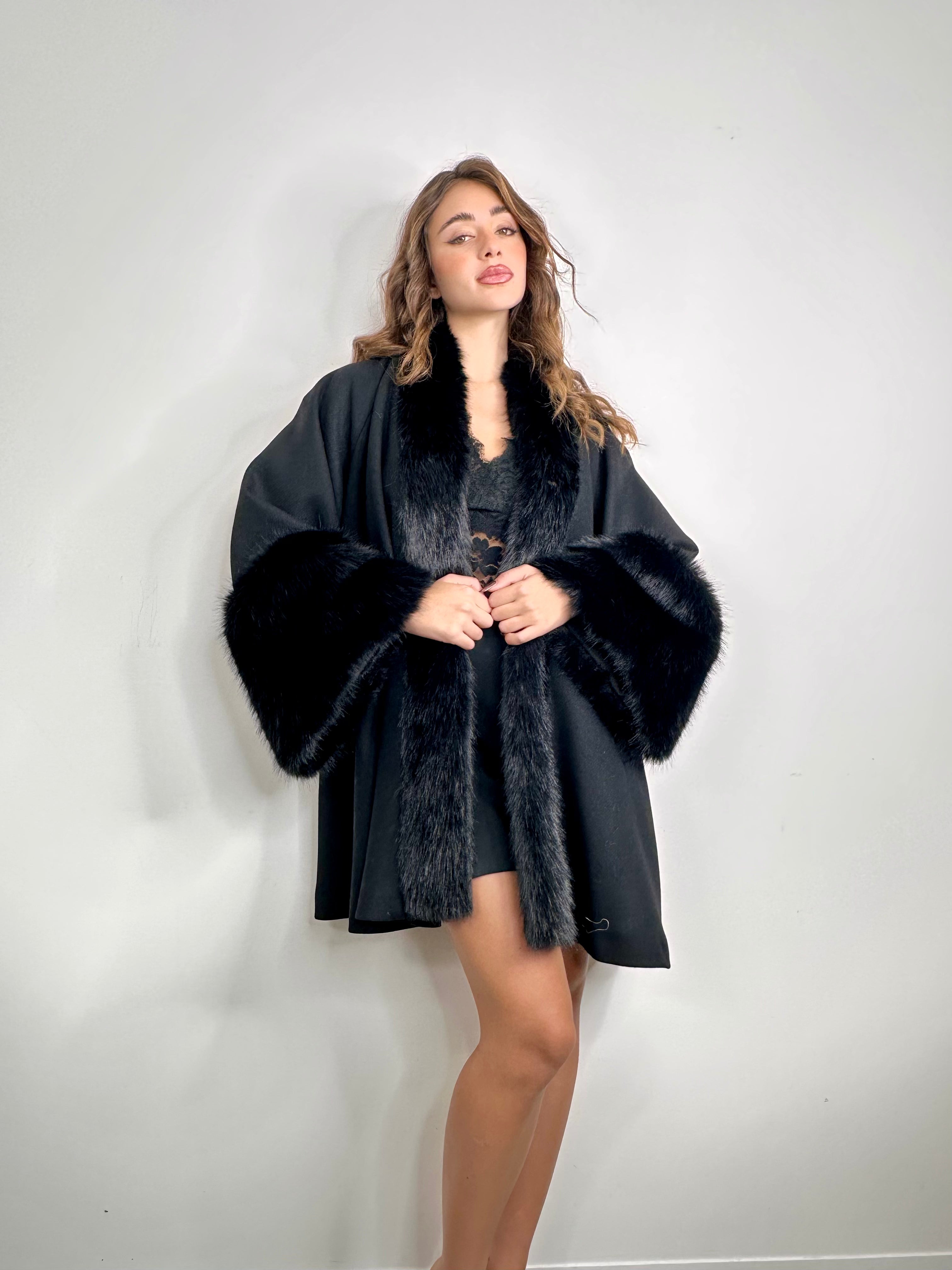 Mantella Desy in ecopelliccia