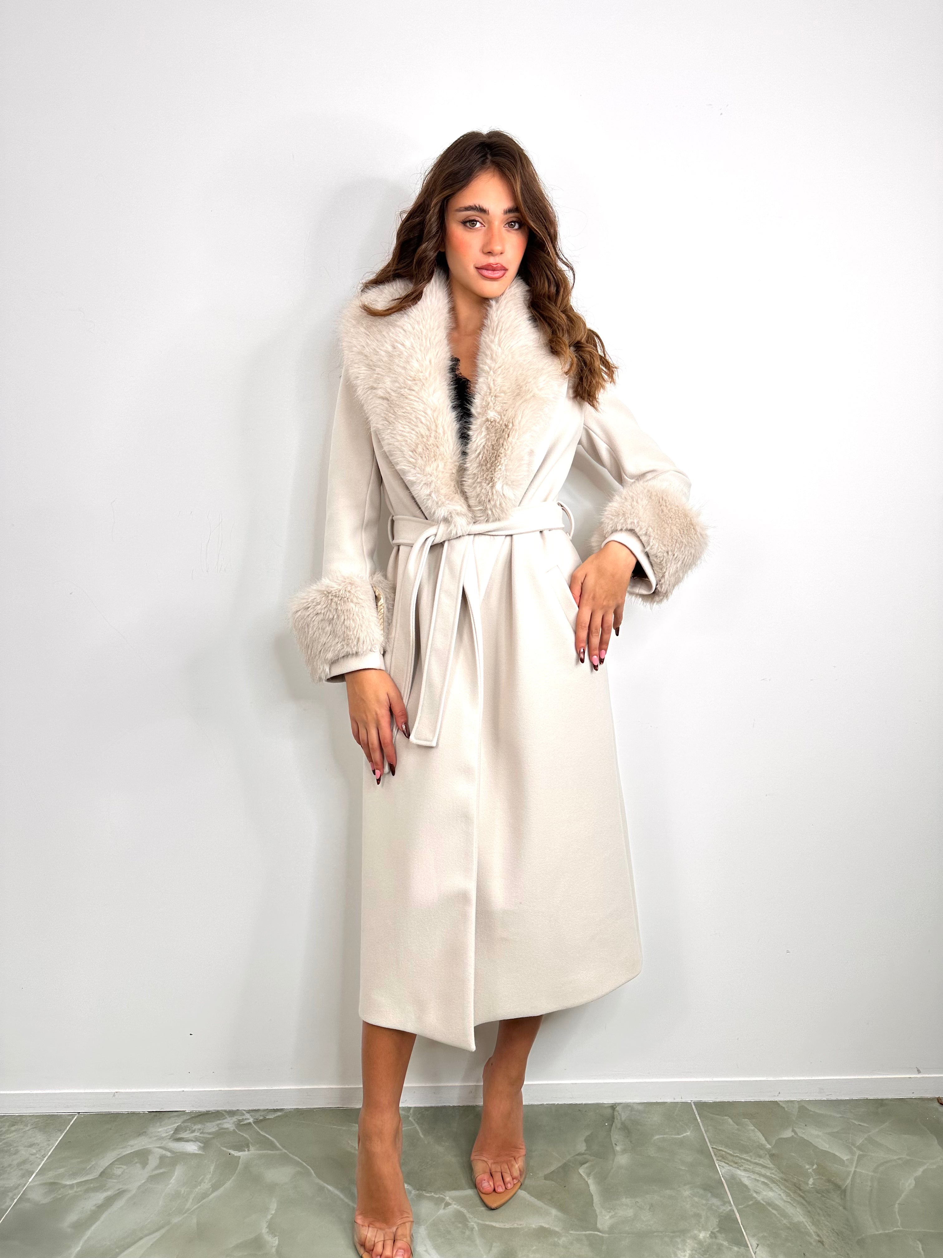 Cappotto in eco-pelliccia