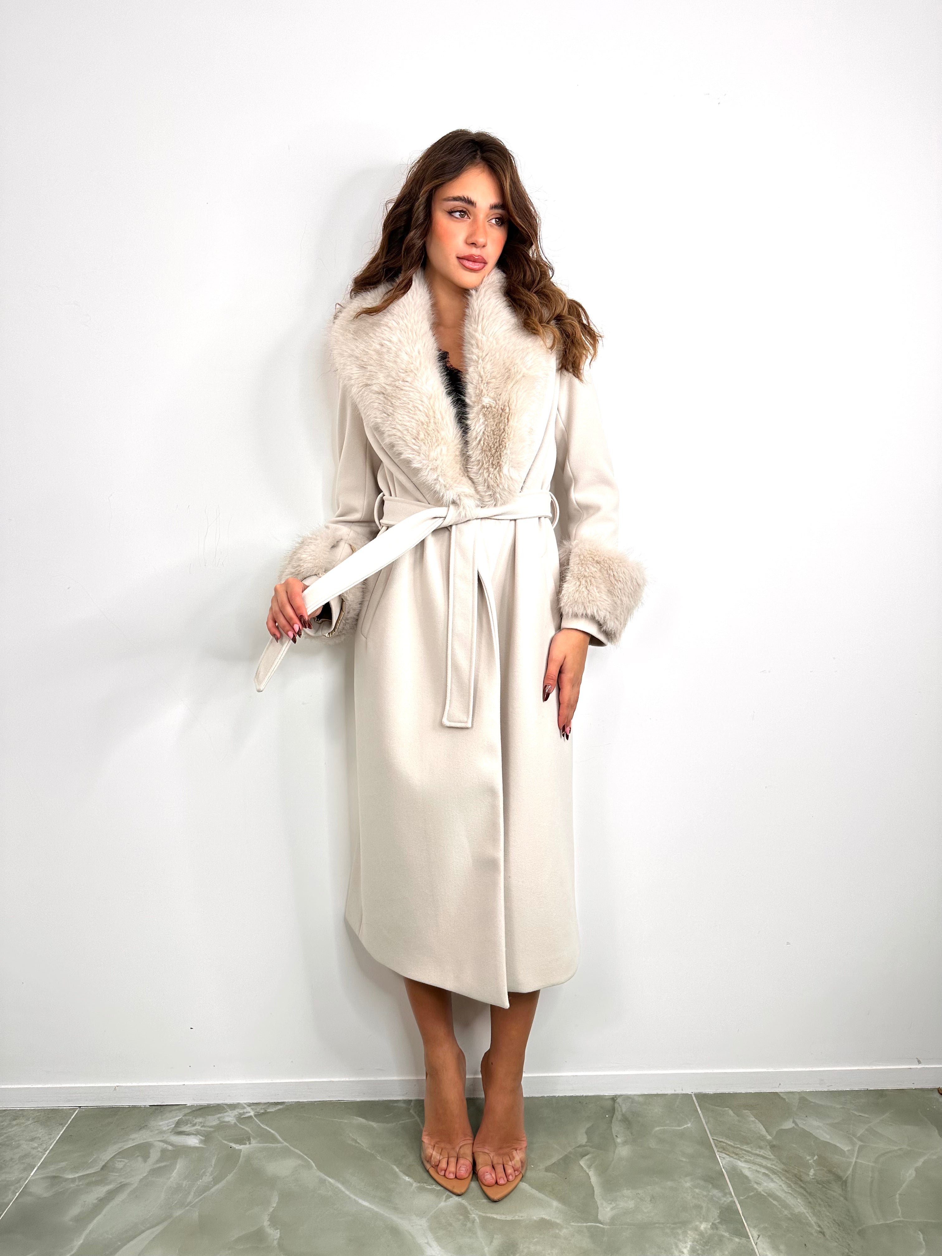 Cappotto in eco-pelliccia