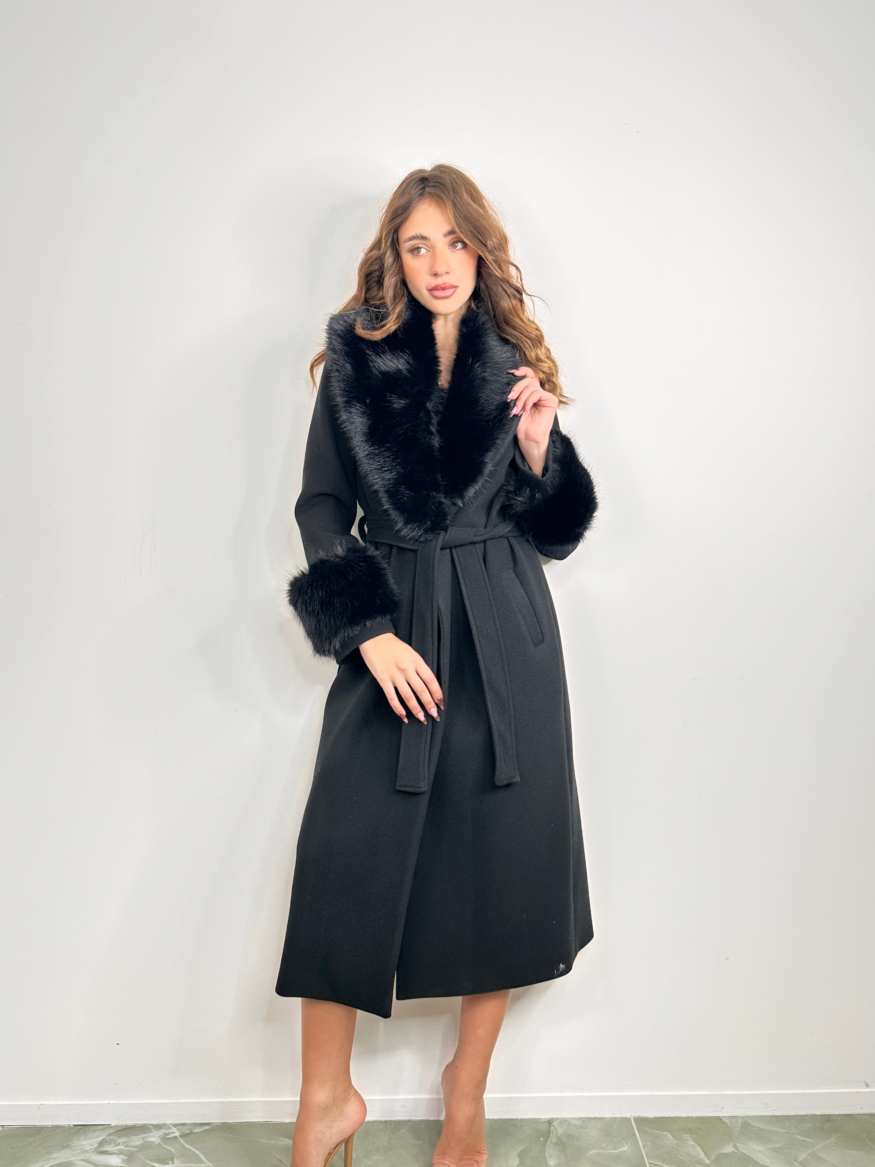 Cappotto in eco-pelliccia