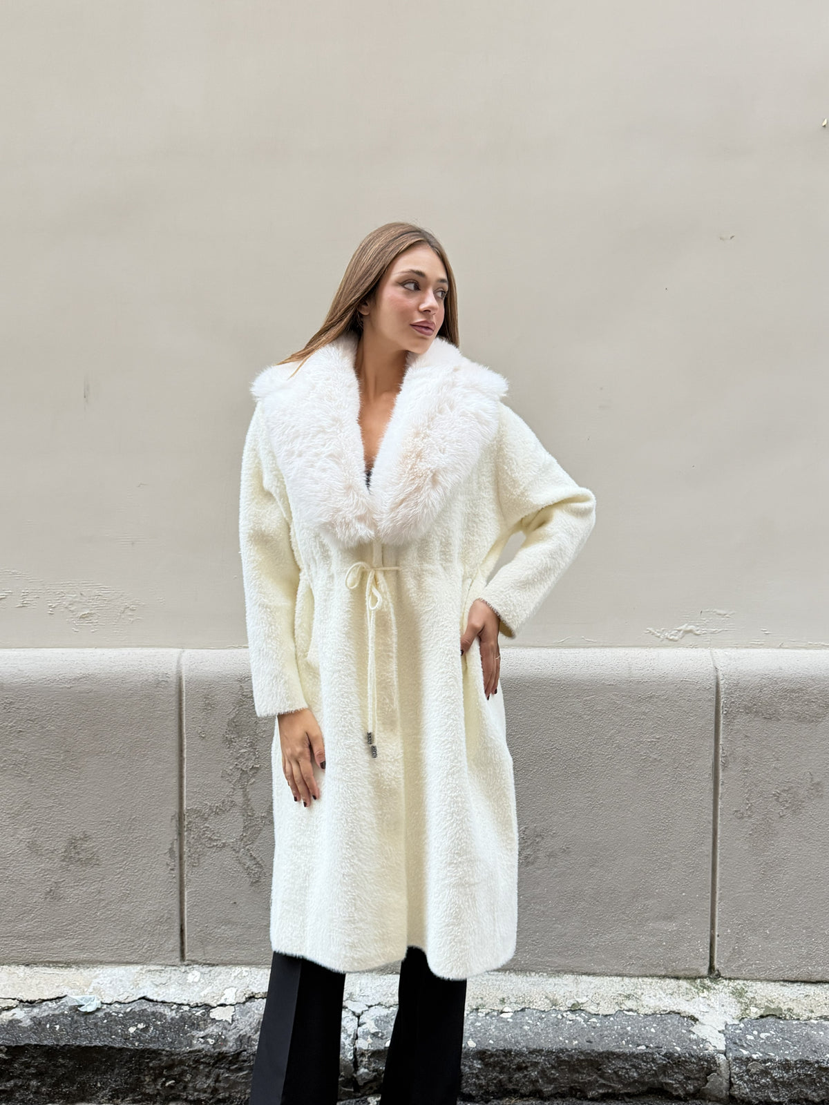 Cappotto lungo ecopelliccia
