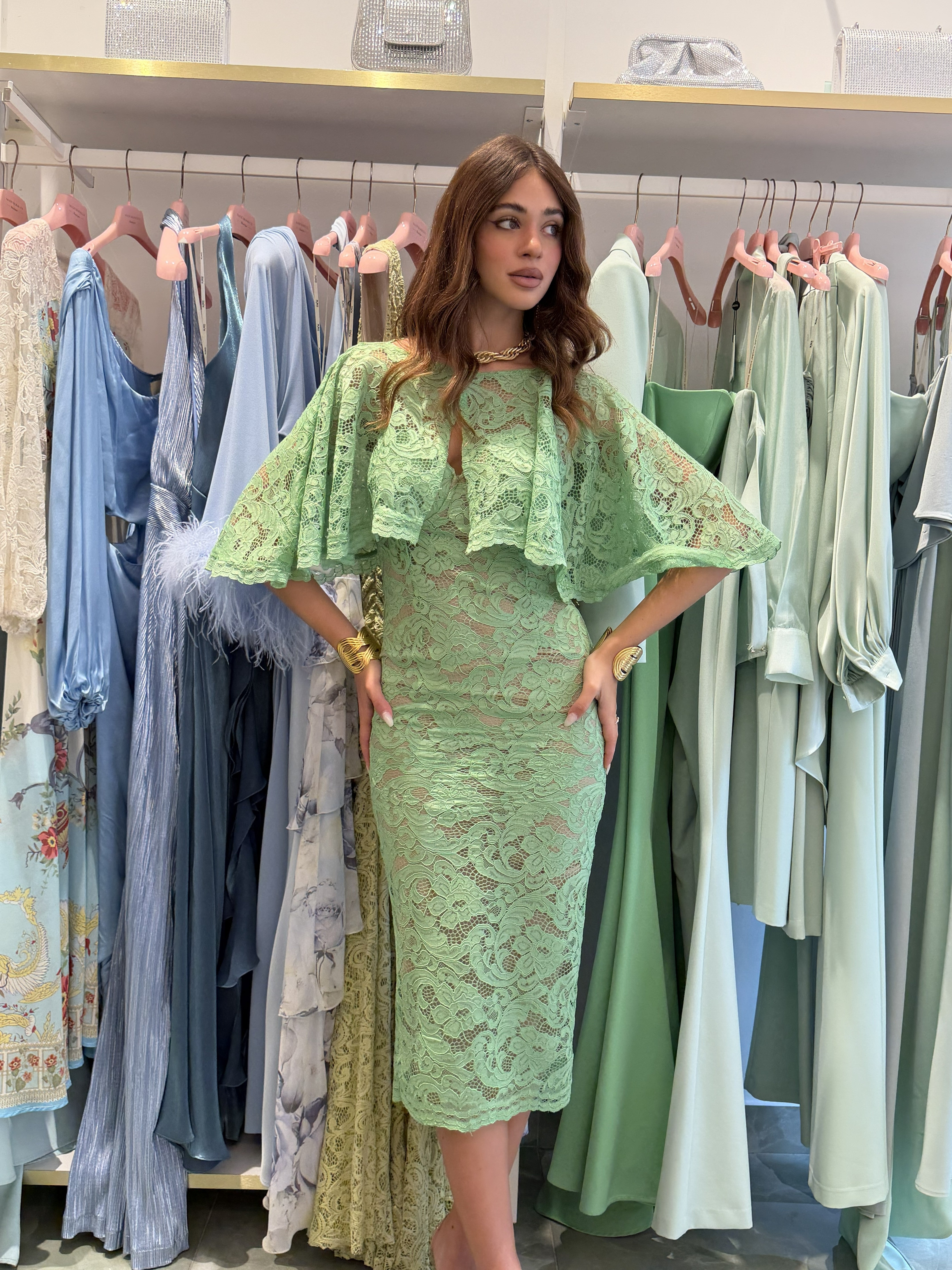 Mint Lace Silhouette
