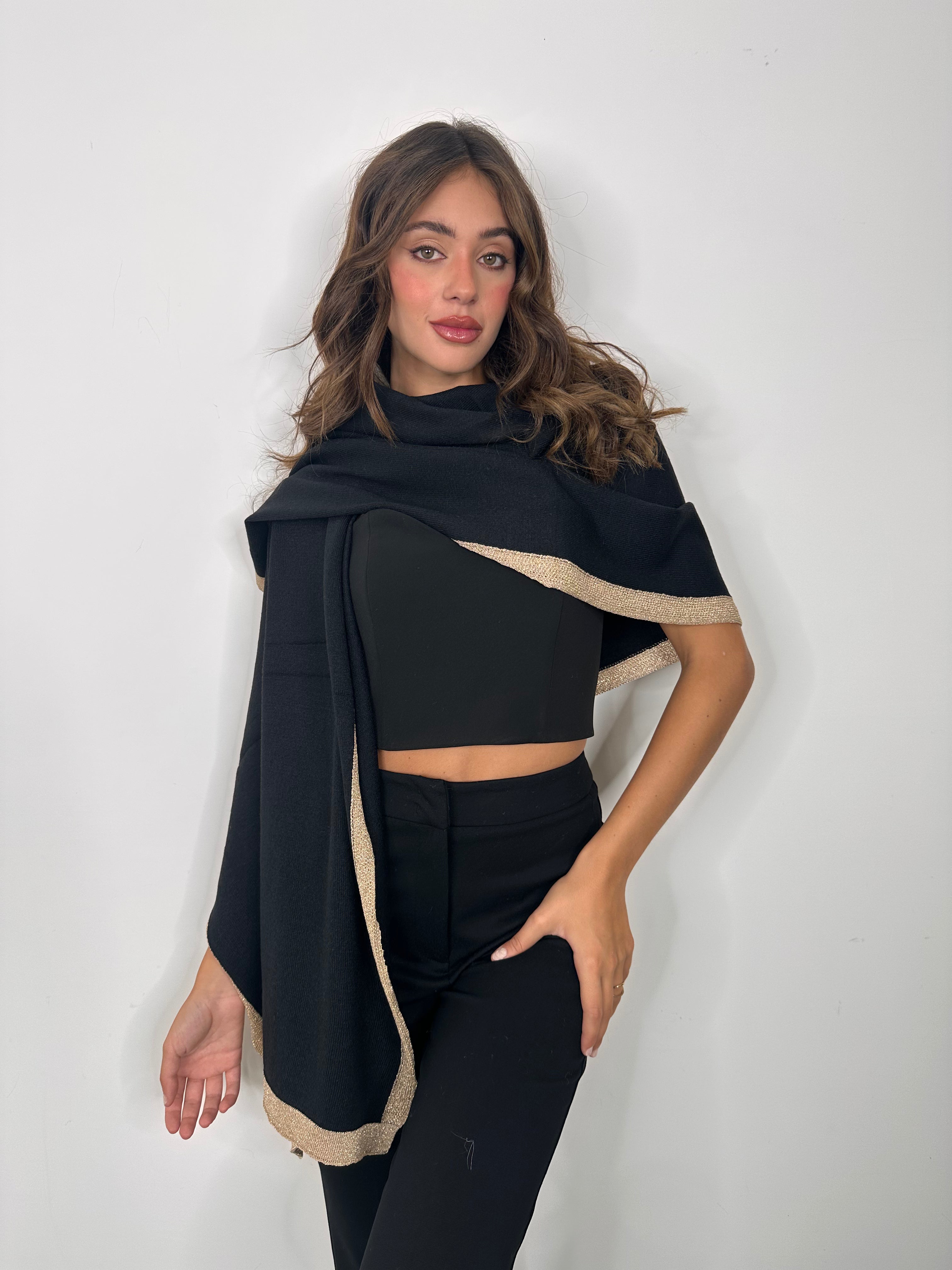 Stola Madame