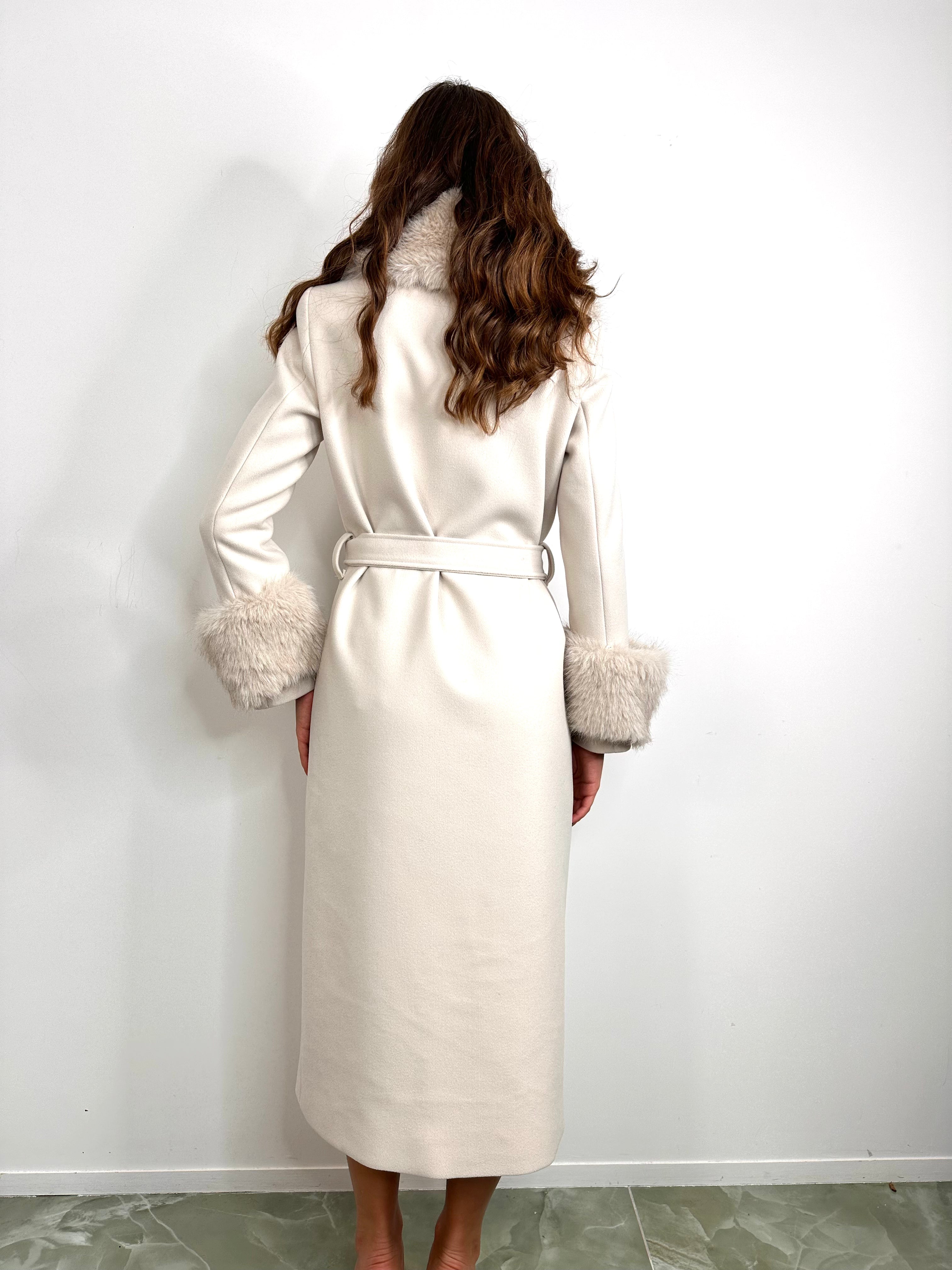 Cappotto  in eco-pelliccia