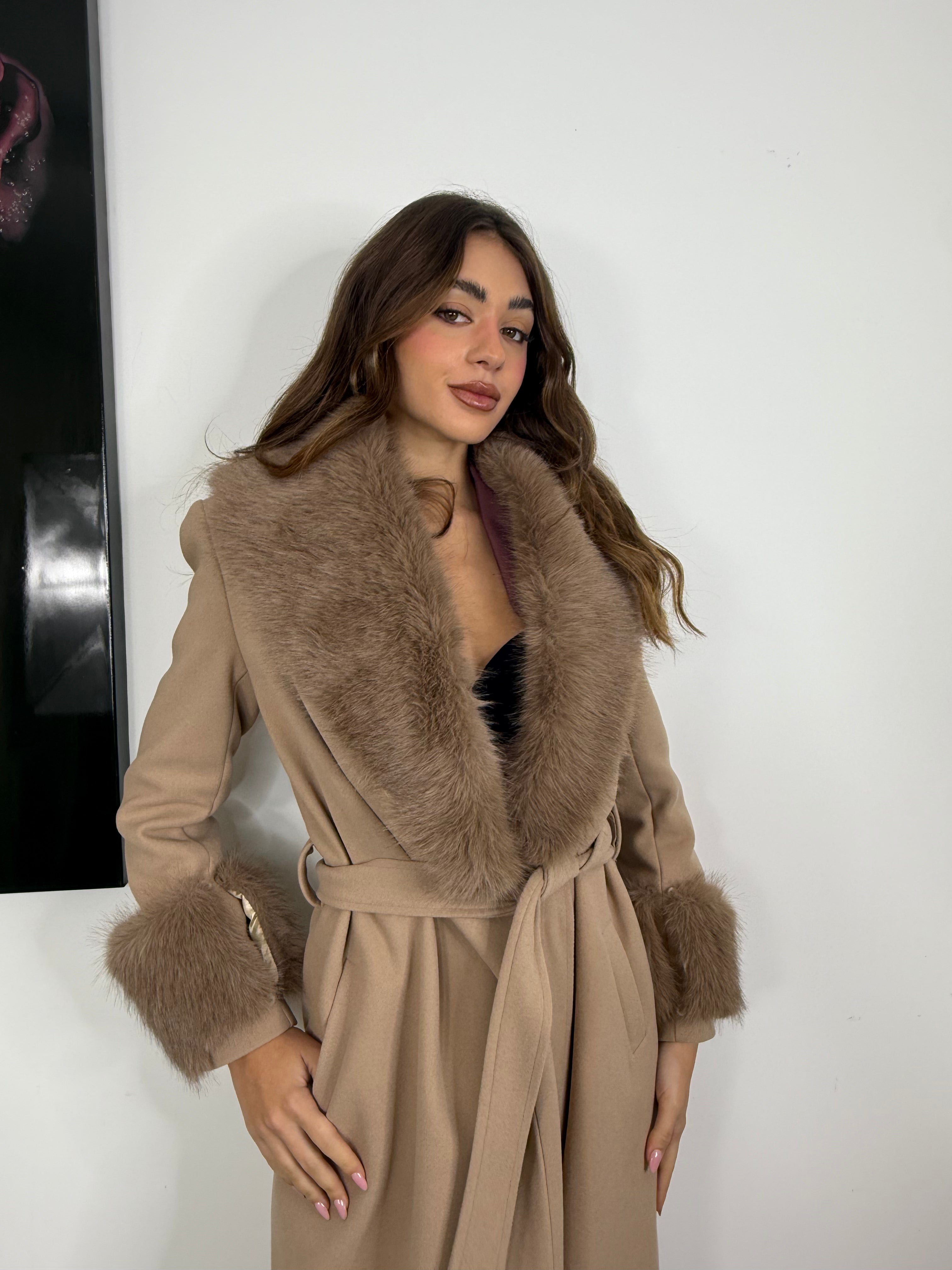 Cappotto  in eco-pelliccia